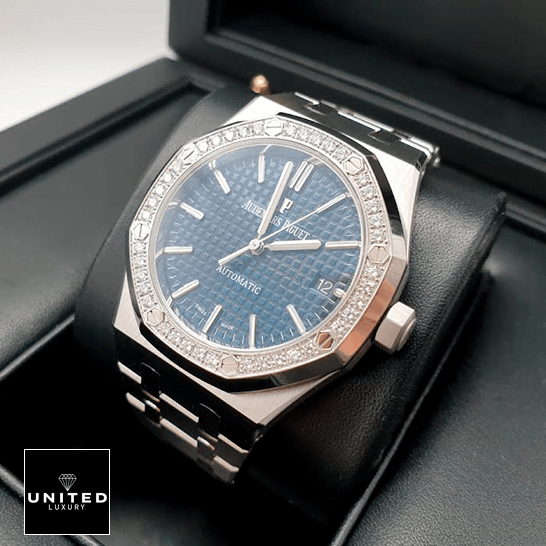 /anwatches_/Audemars-Piguet/Audemars-Piguet/AP-Royal-Oak-15451ST-ZZ-1256ST-03-Diamond-Re-15.png