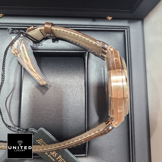 /anwatches_/Audemars-Piguet/Audemars-Piguet/AP-Royal-Oak-Chronograph-26331OR-OO-D821CR-01-13.png