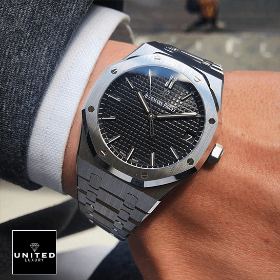 /anwatches_/Audemars-Piguet/Audemars-Piguet/Audemars-Piguet-Royal-Oak-Selfwinding-15500ST-29.png