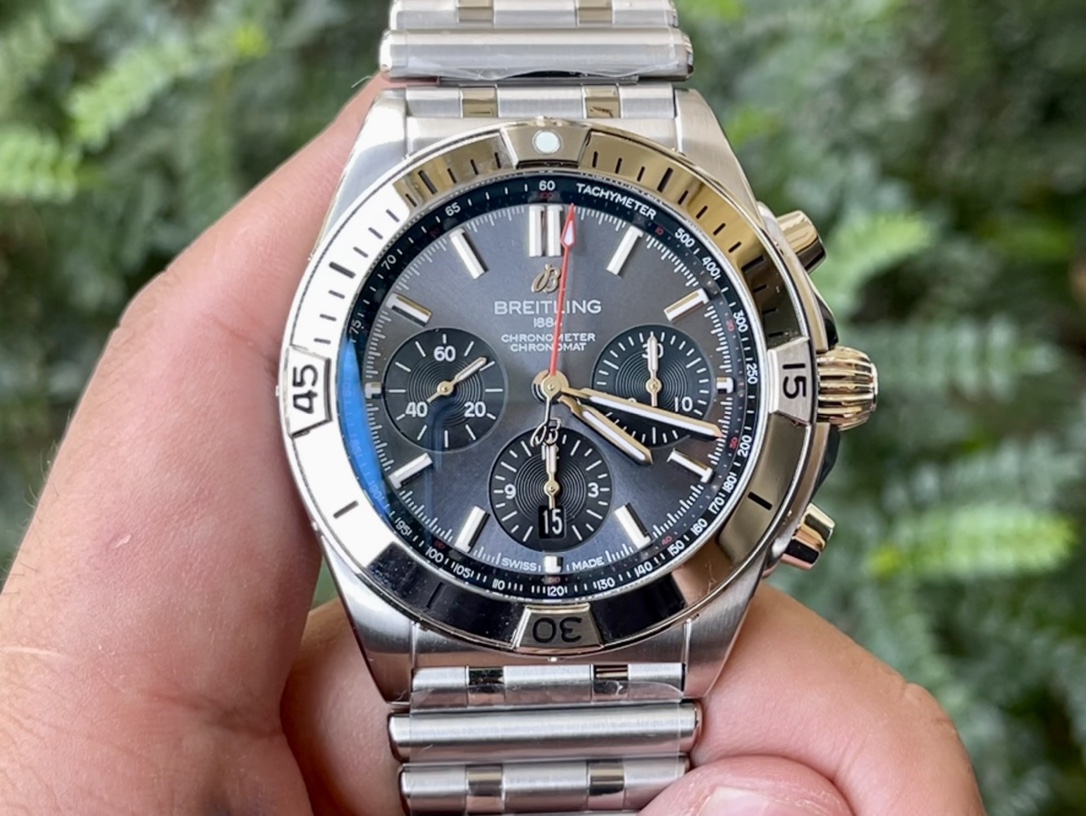(image for) Breitling EB0134101M1E1 B01 Movement 42mm Multifunction Chronograph Watches