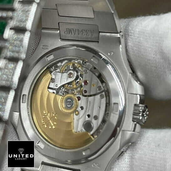 /anwatches_/Patek-Philippe/Patek-Philippe/Patek-Philippe-Nautilus-5711-1300A-8220-Emerald-9.jpg