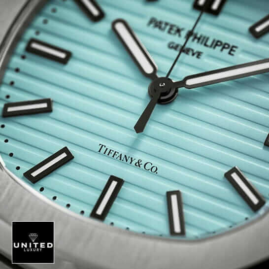 /anwatches_/Patek-Philippe/Patek-Philippe/Patek-Philippe-Nautilus-5711-1A-018-8220-Tiffany-4.jpg