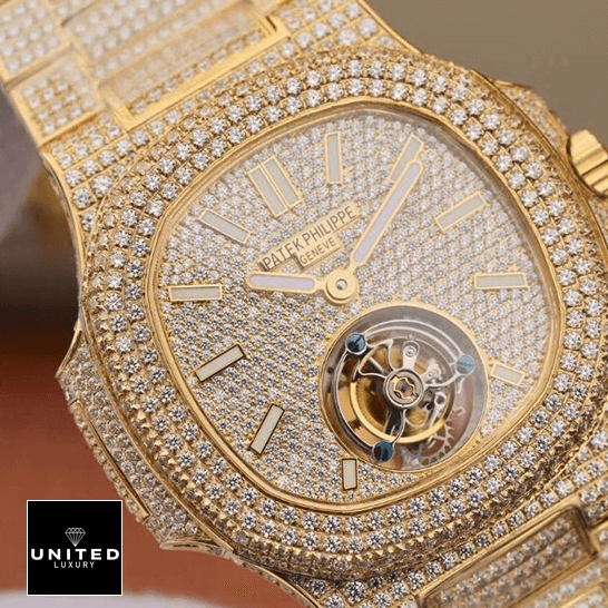 /anwatches_/Patek-Philippe/Patek-Philippe/Patek-Philippe-Nautilus-5711-1A-018-8220-Yellow-10.png