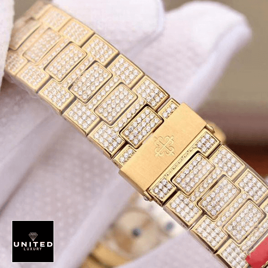 /anwatches_/Patek-Philippe/Patek-Philippe/Patek-Philippe-Nautilus-5711-1A-018-8220-Yellow-9.png