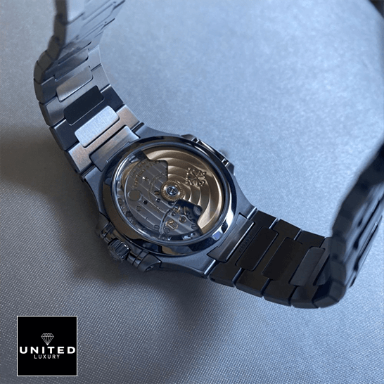 /anwatches_/Patek-Philippe/Patek-Philippe/Patek-Philippe-Nautilus-7118-1A-8220-Smoke-Gray-10.png